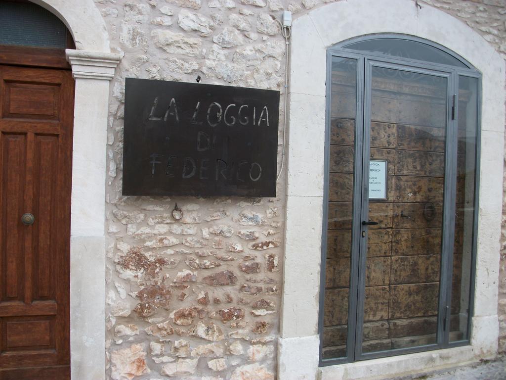 Отель La Loggia Di Federico Navelli Экстерьер фото